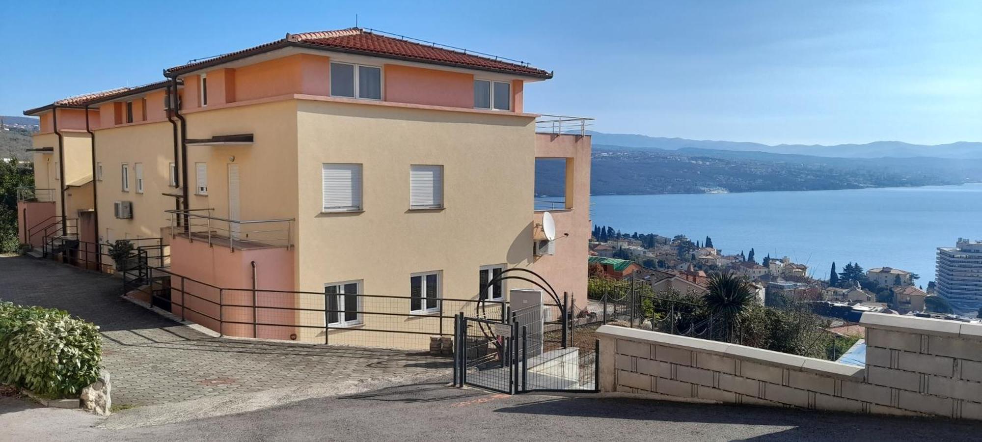 Appartamento No. 1 Abbázia Kültér fotó